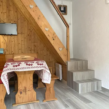 Rekiano A - 4 Pers Chalet Samoens